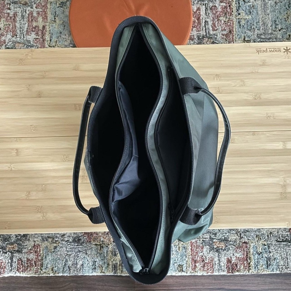 ISSEY MIYAKE Olive Green BALLISTIC NYLON Duffel Tote with Black Handles - Picture 3 of 6